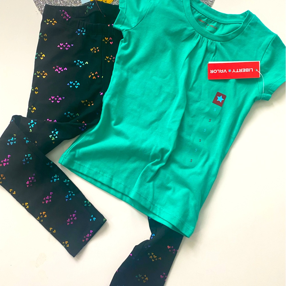 Never worn toddler girl outfit.